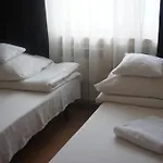 Nu Hotel *