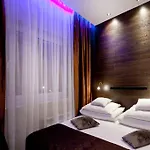 Hotel Nu *