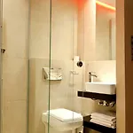 Nu Hotel