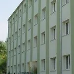 Nu *