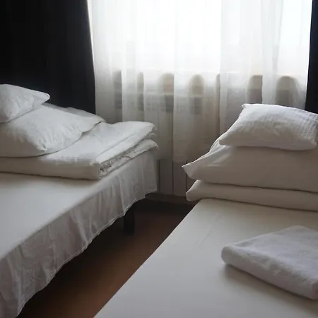 Nu Hotel *